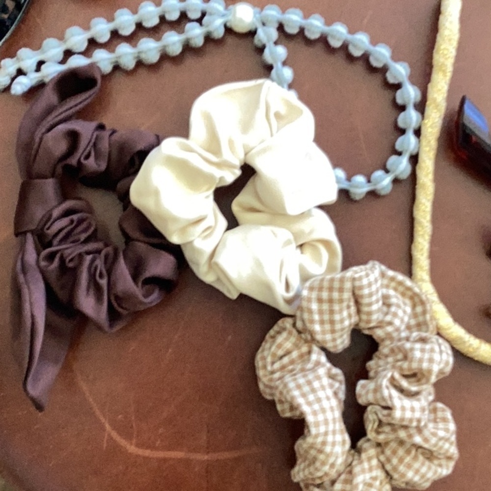 Huge Hair Accessories Bundle - Picture 4 of 8